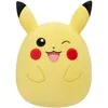 Image de PokÃ©mon - Squishmallow Vague 3 - Peluche Moyenne Pikachu Clin D'oeil