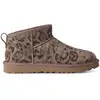 Image de Botte d'hiver UGG W CLASSIC ULTRA MINI SPOTTED (CHESTNUT) femme