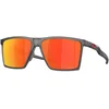 Image de Oakley - Lunettes de soleil polarisantes - Futurity Sun Satin Grey Smoke Prizm Ruby Polarized - Gris