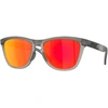 Image de Oakley - Lunettes de soleil polarisantes - Frogskins Range XL Matte Grey Smoke/Prizm Ruby pour Homme - Gris