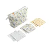 Image de Trousse De Toilette BÃ©bÃ© Avec CarrÃ©s Ãponge Promenons Nous