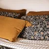 Image de Parure De Lit PassepoilÃ©e Black Flore Coton Noir 240x220 Cm