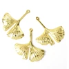 Image de Pendentif Feuille de Ginkgo Doré à l'or fin 24K - 2 pcs