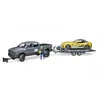 Image de Vehicule Ram 2500 Avec Voiture De Racing