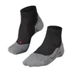 Image de Chaussettes running Falke Ru4 short (black) femme
