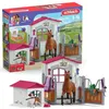 Image de Box Avec Jument Hanovrien Et Berger Australien. Figurine Cheval Et Accessoires. Schleich 72218 Horse Club. Des 5 Ans