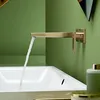 Image de Hansgrohe Metropol Mitigeur lavabo pour montage mural, avec poignÃ©e manette, 32526140