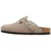 Image de Sabots BIRKENSTOCK  Chausson Femme  BOSTON RIVETS LEVE S P32754306