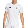 Image de T-shirt adidas  Real Madrid Maillot Prematch P31459548