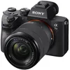 Image de Sony a7 III ILCE-7M3K avec lentille FE 28-70 mm OSS