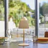 Image de Lampe de table sans fil abby h29cm