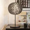 Image de Kartell Planet Lampe Ã Poser Led, Pied, Gris FumÃ©e