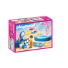 Image de Salle de bain avec baignoire