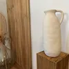 Image de Vase ou pichet en céramique beige