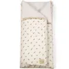 Image de Nid d'ange et couverture mimosa rose