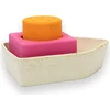 Image de Jouet de bain bateau en caoutchouc orange