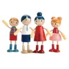 Image de Famille De Poupées Beige