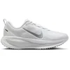 Image de Nike Vomero 18 Chaussure de running sans stabilisateurs Femmes - blanc, argent, Taille 40,5