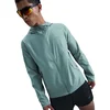 Image de Nike Miler Veste running Hommes - turquoise, argent, Taille XXL