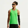 Image de Nike Stride Maillot de course Hommes - vert, argent, Taille S