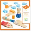Image de Curieux outils pour peindre orange