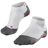 Image de Falke RU5 Race Short Chaussettes De Running Femmes-Blanc,Gris, Taille 35-36