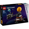 Image de Lego Technic - La Planète Terre Et La Lune En Orbite - 42179 Multicolore