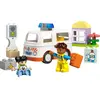 Image de Duplo L'ambulance Et Le Chauffeur 10447 Multicolore