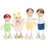 Image de Poupées Miniatures En Bois Beige