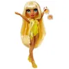 Image de Rainbow High Swim & Style - Poupée mannequin ariculée 27 cm - Sunny (Jaune) - Maillot de bain + Paréo - a partir de 4 ans
