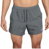 Image de Nike Stride Vêtements homme Gris/argent L