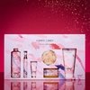 Image de Yummy Candy Coffret Maxi eau de parfum 30 ml + lait corps 200 ml+ gel douche 250 ml + gommage 250 ml + crème main 30 ml + fleur de bain