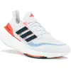 Image de adidas UltraBOOST Light W Chaussures femme Blanc 37.1/3
