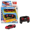 Image de Hot Wheels Voiture télécommandée Ferrari SF90 Stradale Assetto Fiorano à l’échelle 1/64, peut faire la course sur et en dehors des pistes, bouton turbo pour augmenter la vitesse, JGB50 en occasion ou reconditionné