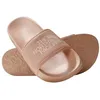 Image de The North Face - Base Camp Slide III - Claquettes femme Cafecreme / Eveningsandpink - 37