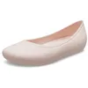 Image de Crocs Femme Brooklyn Flat Chaussures Plates, Quartz, 37/38 EU en occasion ou reconditionné