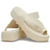 Image de Crocs Tongs Getaway Platform Toe Loop