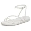 Image de Crocs Sandales plates Miami avec sangle de cheville pour femme, craie, pointure 40, craie, 39/40 EU en occasion ou reconditionné