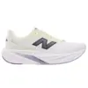 Image de New Balance - FuelCell Rebel V5 - Chaussures running homme Pistachio Butter - 41.5