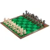 Image de Jeux d'échecs Noble Collection Minecraft Overworld Heroes vs. Hostile Mobs Vert TU NOB3726