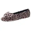 Image de Isotoner - Chaussons ballerines Femme Noeud Girafe