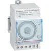 Image de Interrupteur horaire modulaire analogique Legrand Lexic 1 canal 16A 1P+N triphasé à monophasé