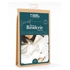Image de kit broderie sur vetements line art