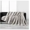 Image de Plaid Imitation Fourrure "Sven" 125x150cm Naturel
