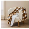 Image de Plaid tartan sherpa chaud camel 125x150 Ecossais