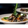 Image de Adresses gastronomiques: repas à la table d'un prestigieux restaurant français
