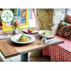 Image de Repas savoureux éthique et vegan de 3 plats sur les pentes de la Croix Rousse à Lyon