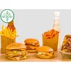 Image de Repas gourmand et éthique: burger avec frites dans un fast-food 100 % vegan