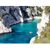 Image de Excursion en bateau de 3h en matinée pour 2 personnes dans les calanques de Cassis avec rosé