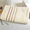 Image de Becquet Lot de 2 gants de toilette EXTRA SOFT - Blanc écru 15 x 21 cm